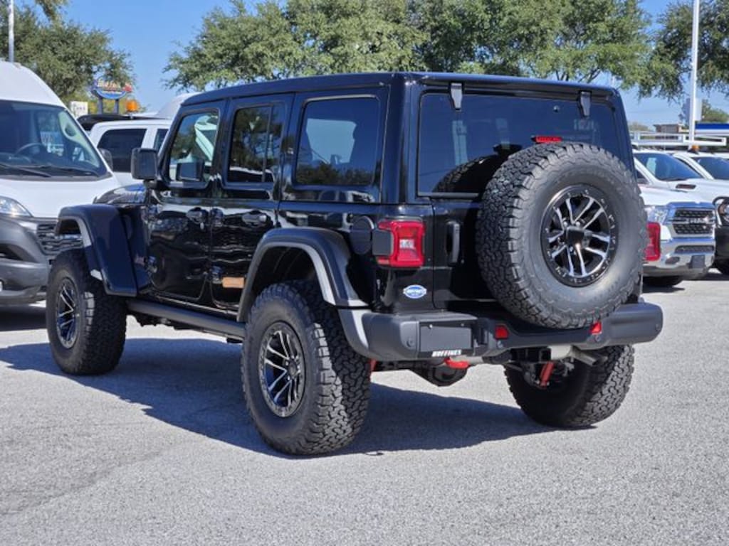 New 2026 Jeep Wrangler 4-DOOR RUBICON X Sport Utility