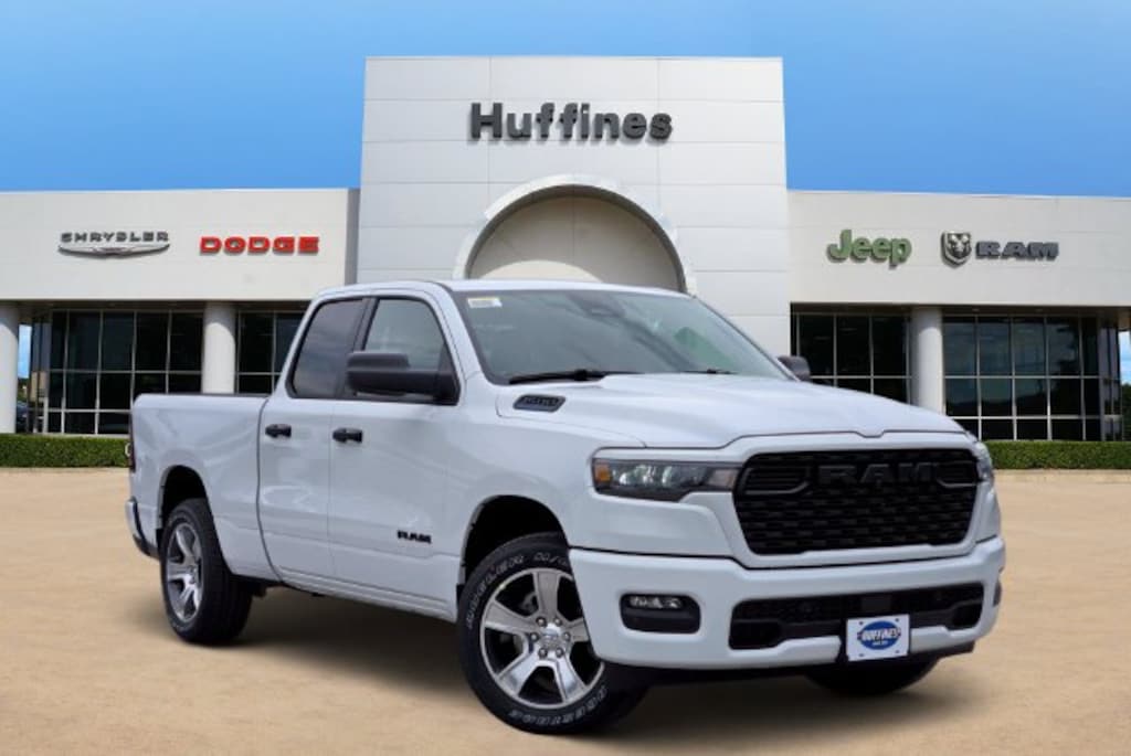 New 2026 Ram 1500 EXPRESS QUAD CAB 4X2 6'4 BOX Pickup