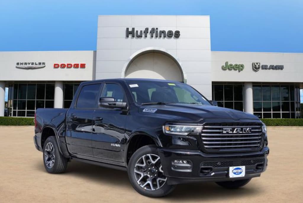 New 2026 Ram 1500 LARAMIE CREW CAB 4X4 5'7 BOX Pickup