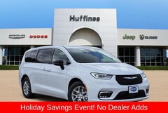 2026 Chrysler Pacifica SELECT Passenger Van