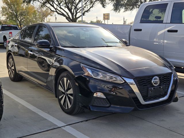 2022 Nissan Altima SV