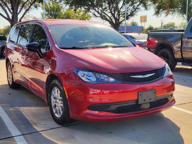 2025 Chrysler Voyager LX Minivan/Van