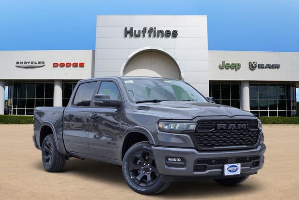 New 2026 Ram 1500 LONE STAR CREW CAB 4X2 5'7 BOX Pickup