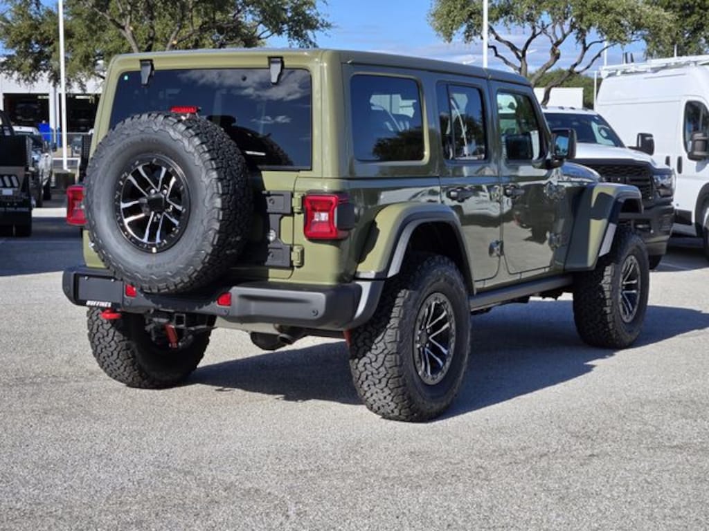 New 2026 Jeep Wrangler 4-DOOR RUBICON X Sport Utility