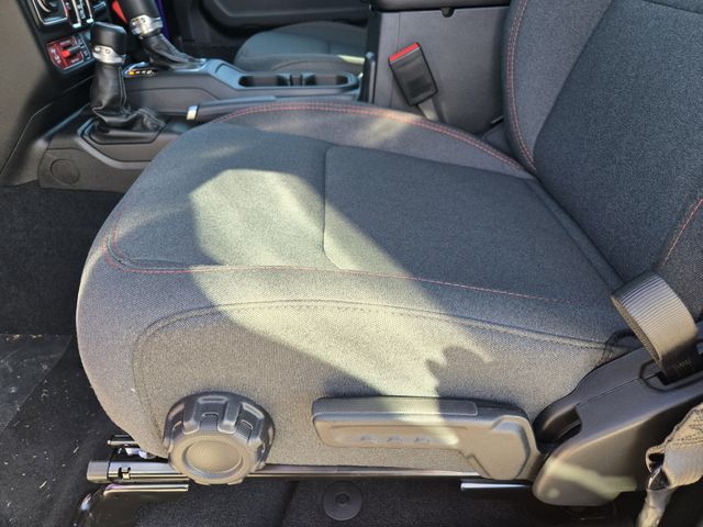 2026 Jeep Wrangler 4-Door Rubicon - Photo 20