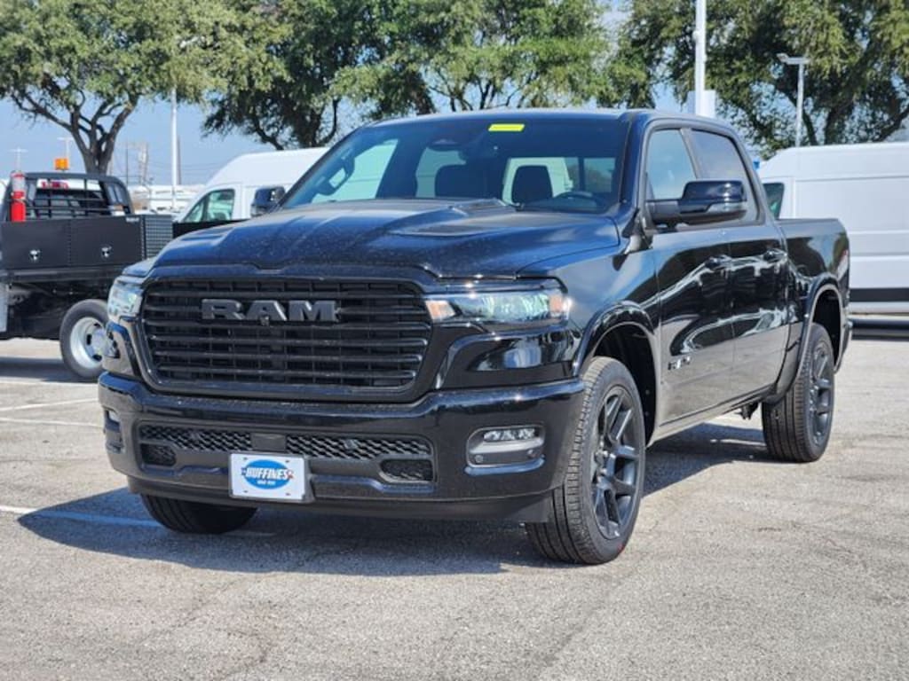 New 2026 Ram 1500 LARAMIE CREW CAB 4X4 5'7 BOX Pickup