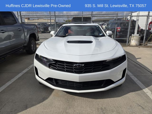 2022 Chevrolet Camaro LT1 photo 2