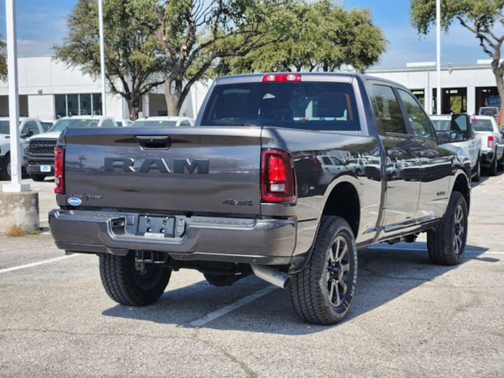 New 2026 Ram 2500 LONE STAR CREW CAB 4X4 6'4 BOX Pickup