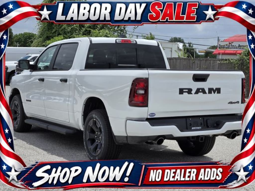 New 2026 Ram 1500 EXPRESS CREW CAB 4X4 5'7 BOX Pickup