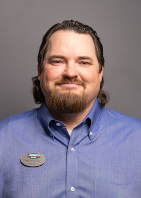 Staff member Roger Weston from e90c983cd823