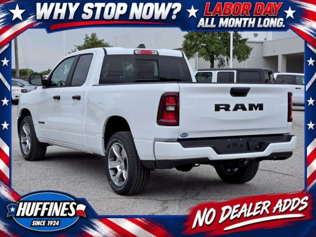 New 2026 Ram 1500 EXPRESS QUAD CAB 4X2 6'4 BOX Pickup