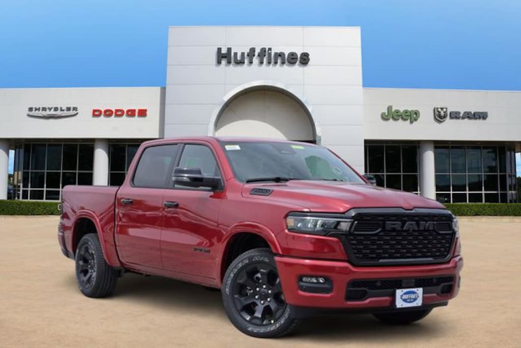 New 2026 Ram 1500 LONE STAR CREW CAB 4X2 5'7 BOX Pickup