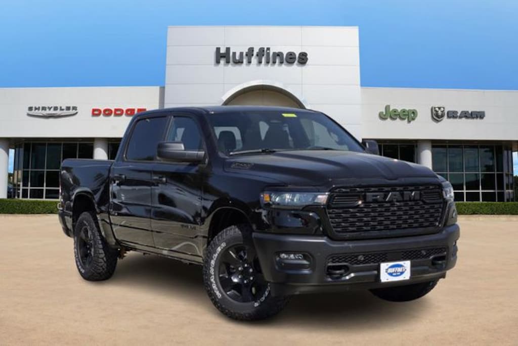 New 2026 Ram 1500 WARLOCK CREW CAB 4X4 5'7 BOX Pickup