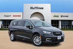 2025 Chrysler Pacifica SELECT AWD Passenger Van