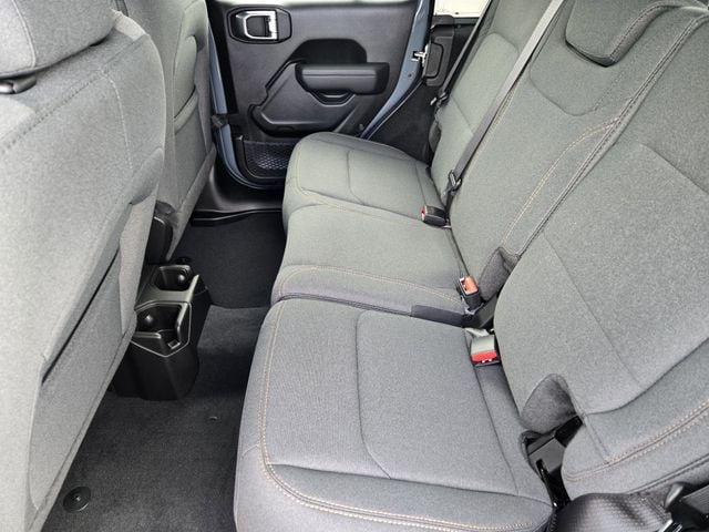 2026 Jeep Wrangler 4-Door Willys - Photo 20