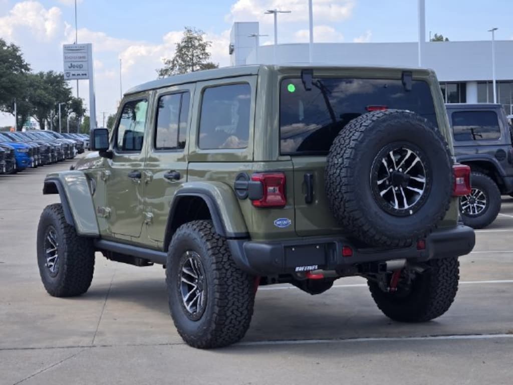 New 2026 Jeep Wrangler 4-DOOR RUBICON X Sport Utility