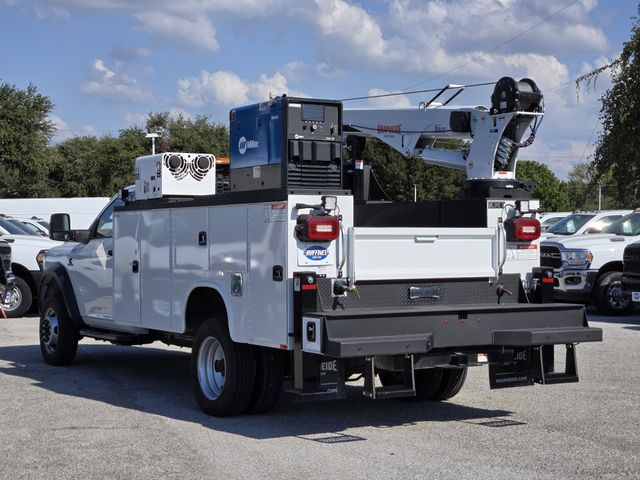 2024 Ram 5500 Tradesman photo 3