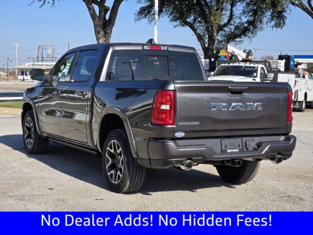 New 2026 Ram 1500 LARAMIE CREW CAB 4X2 5'7 BOX Pickup