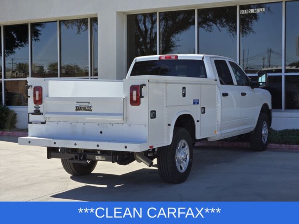 New 2023 Ram 3500 TRADESMAN CREW CAB 4X4 8' BOX Pickup