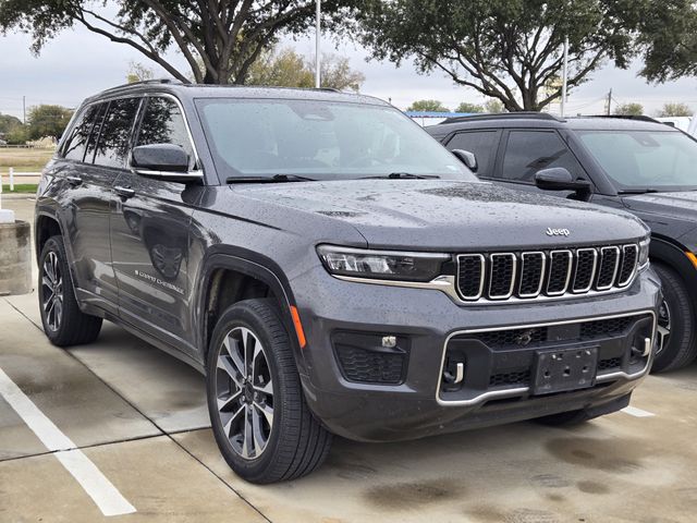 2022 Jeep Grand Cherokee Overland's photo