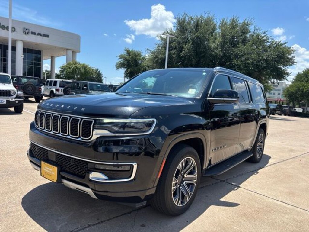 Used 2024 Jeep Wagoneer L Series II SUV