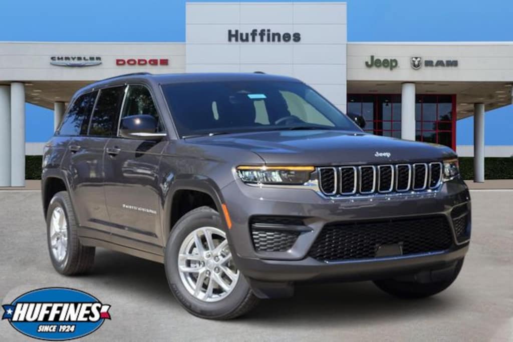New 2026 Jeep Grand Cherokee LAREDO X 4X4 Sport Utility