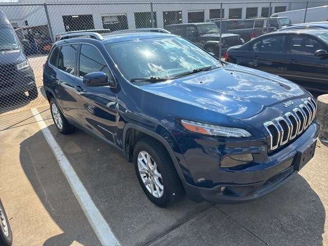 2018 Jeep Cherokee Latitude photo 2