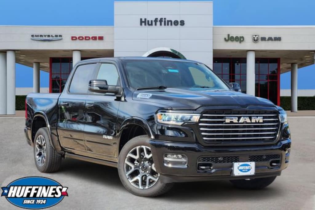 New 2026 Ram 1500 LARAMIE CREW CAB 4X4 5'7 BOX Pickup