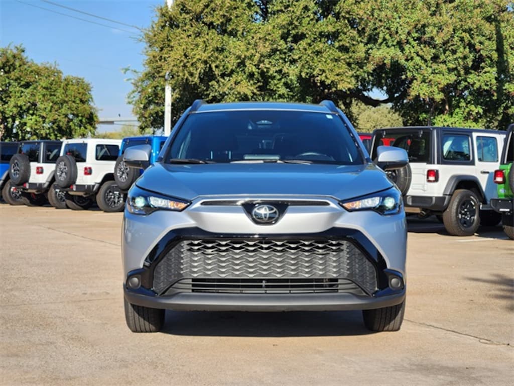 Used 2024 Toyota Corolla Cross Hybrid SE SUV