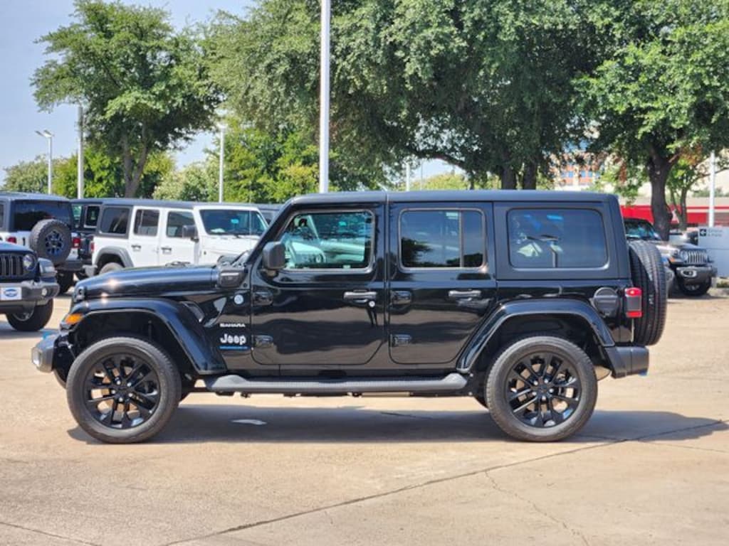 Used 2023 Jeep Wrangler 4xe Sahara SUV