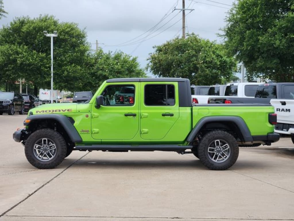 Certified 2025 Jeep Gladiator Mojave Truck Crew Cab