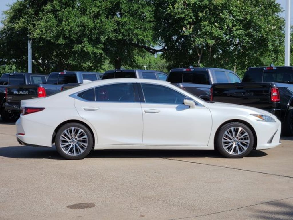 Used 2020 Lexus ES 350 Sedan