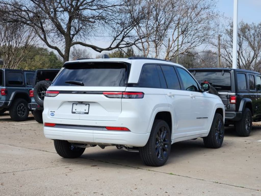 New 2026 Jeep Grand Cherokee LIMITED RESERVE 4X4 Sport Utility