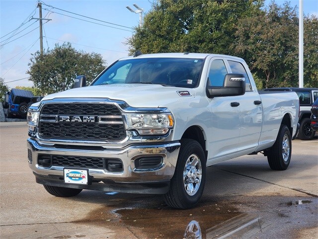 2024 Ram 2500 Tradesman photo 2