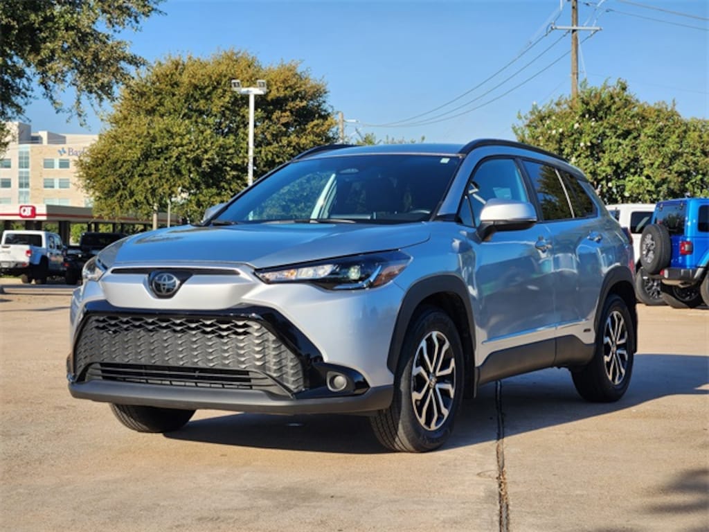 Used 2024 Toyota Corolla Cross Hybrid SE SUV