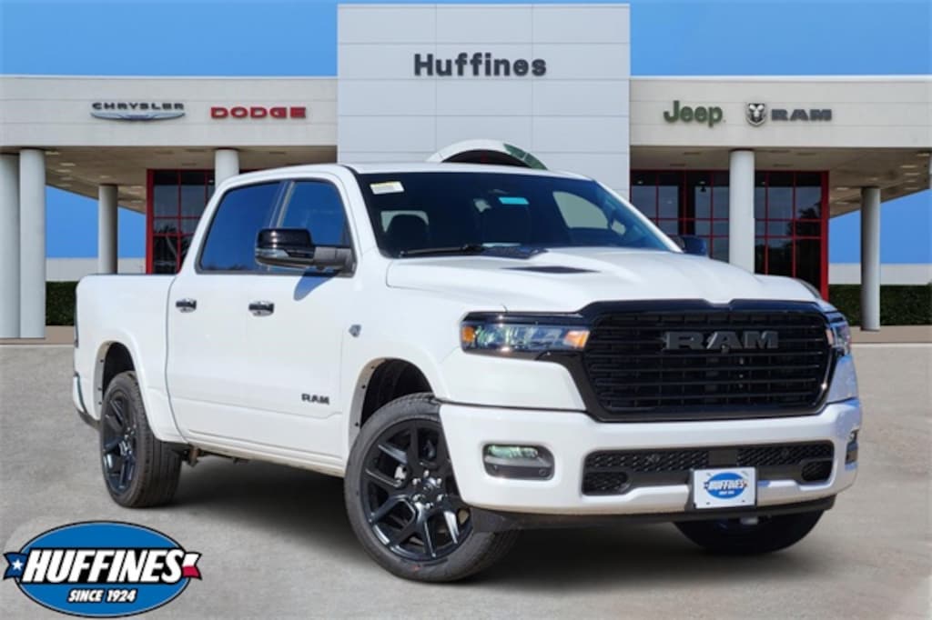 New 2026 Ram 1500 LARAMIE CREW CAB 4X4 5'7 BOX Pickup