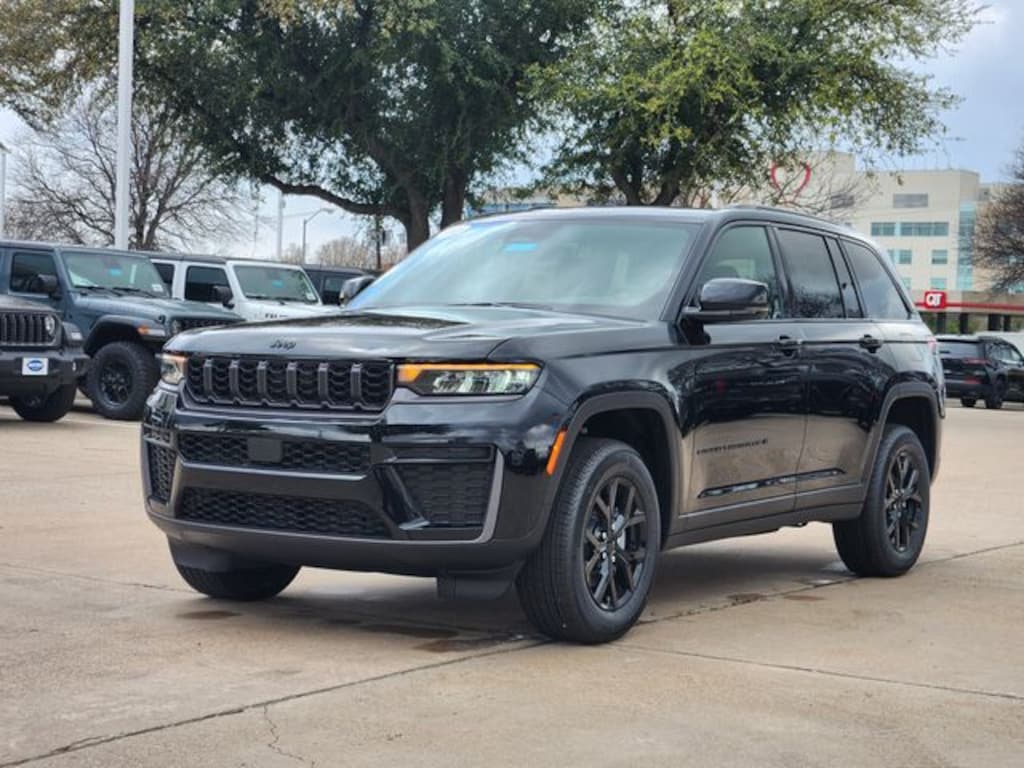 New 2026 Jeep Grand Cherokee LAREDO ALTITUDE 4X2 Sport Utility