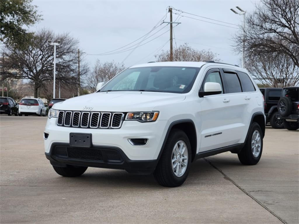 Used 2019 Jeep Grand Cherokee Laredo SUV