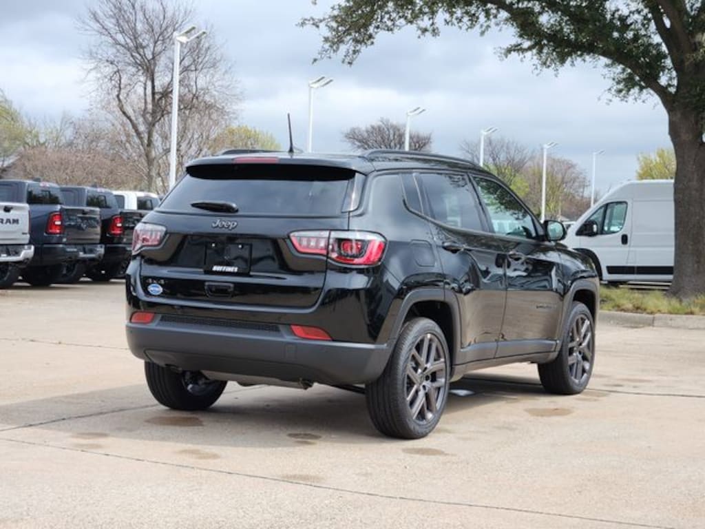 New 2026 Jeep Compass LIMITED ALTITUDE 4X4 Sport Utility