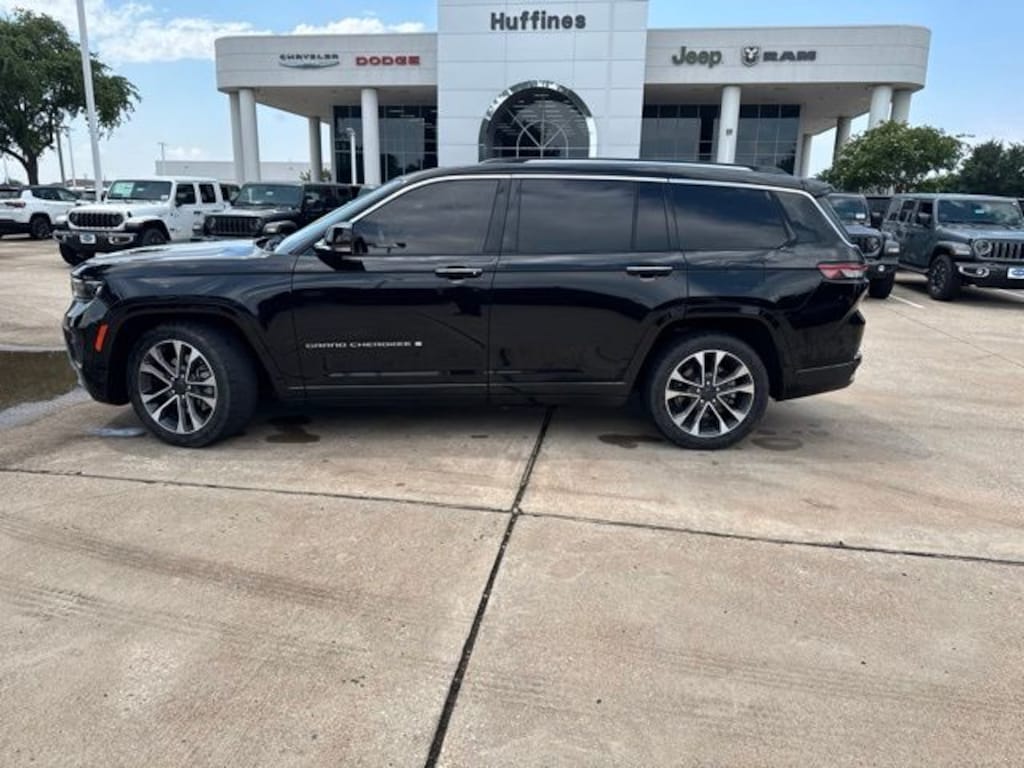 Used 2022 Jeep New Grand Cherokee Overland SUV