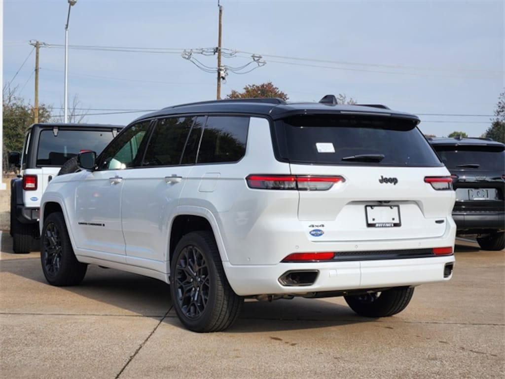 New 2025 Jeep Grand Cherokee L SUMMIT 4X4 Sport Utility