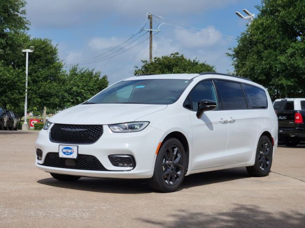 New 2026 Chrysler Pacifica SELECT Passenger Van