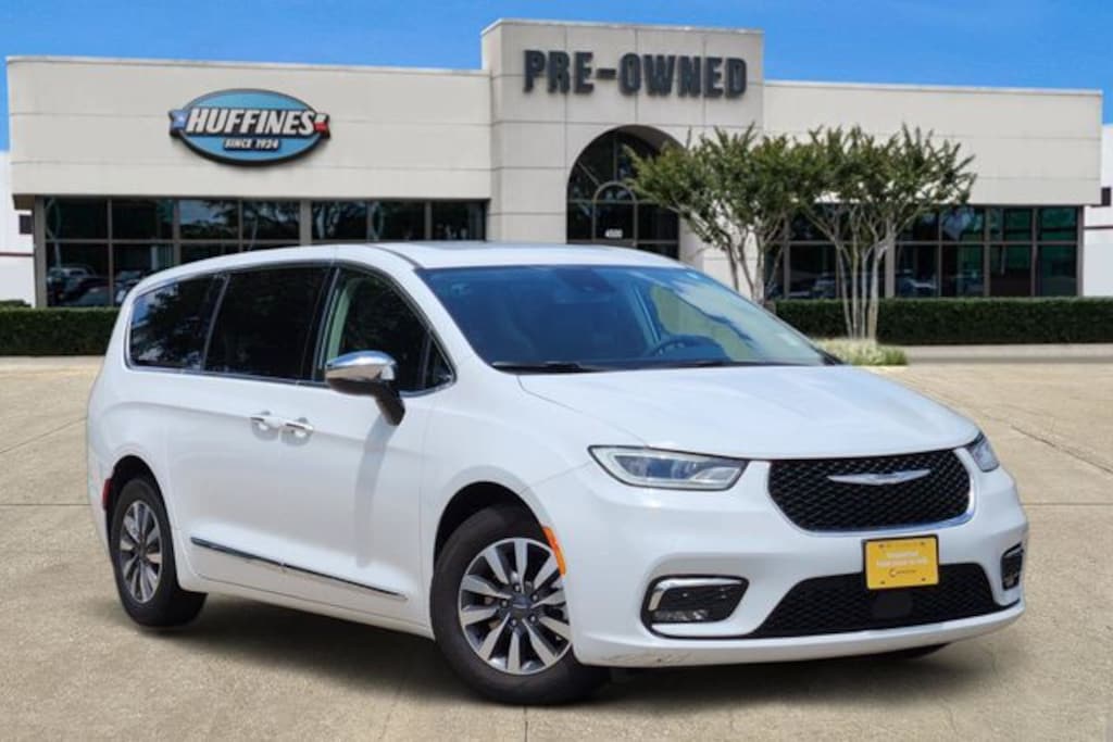 Used 2023 Chrysler Pacifica Plug-In Hybrid Limited Van Passenger Van