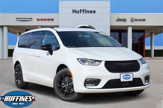 2026 Chrysler Pacifica SELECT AWD Passenger Van