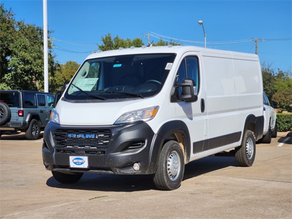 New 2026 Ram ProMaster PROMASTER 1500 TRADESMAN CARGO VAN LOW ROOF 136' W Cargo Van