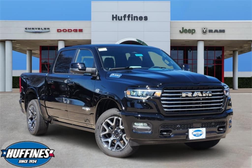 New 2026 Ram 1500 LARAMIE CREW CAB 4X4 5'7 BOX Pickup
