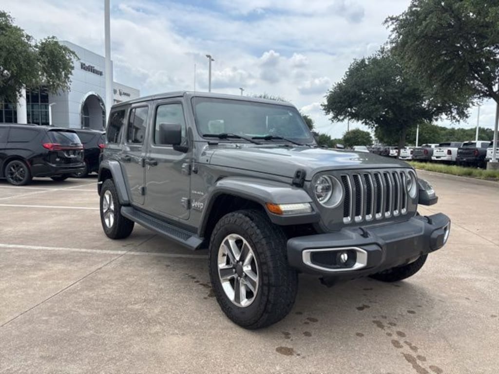 Used 2018 Jeep Wrangler Unlimited Sahara 4x4 SUV