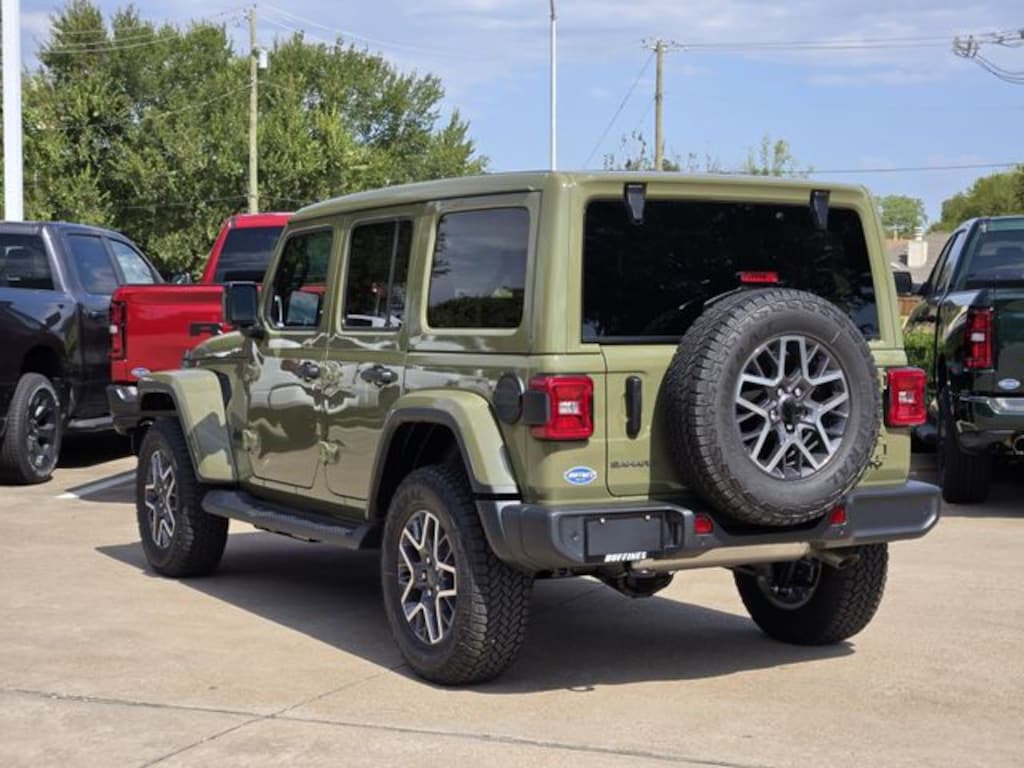 New 2026 Jeep Wrangler 4-DOOR SAHARA Sport Utility