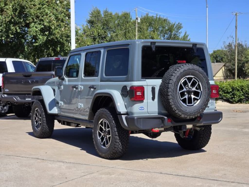 New 2026 Jeep Wrangler 4-DOOR RUBICON Sport Utility