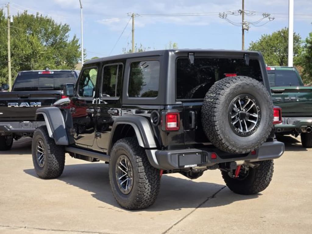 New 2026 Jeep Wrangler 4-DOOR WILLYS Sport Utility